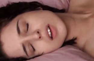 порно секс Анастасия Роза наказана ебать в полицейском участке