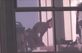 порно секс Во время минета ее вибратор растет на шаг