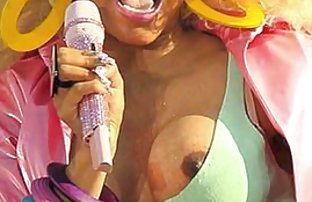 порно секс Две би-шлюхи могут трахать парня