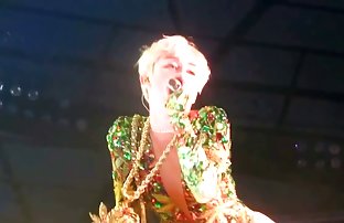 порно секс Браун Сахар соблазнен в офисе