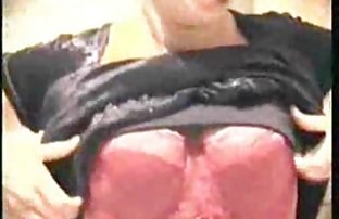 порно секс Молодые брюнетки и мастурбирует