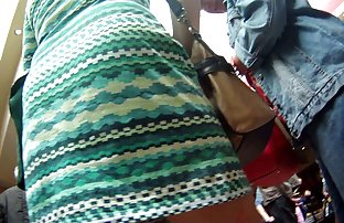 порно секс Рогатая сука Изида Монро трахалась на мотоцикле