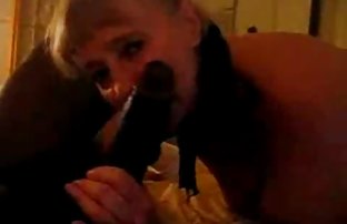 порно секс Блондинка подросток на спине втроем