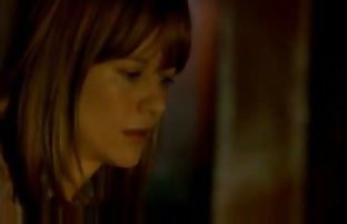 порно секс Блондинка сука трахает своего бородатого любовника