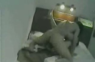 порно секс Человек с ремнем на трахе