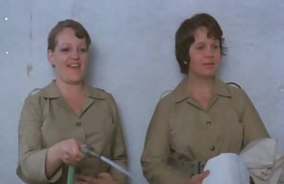 порно секс Горячие девушки-бикини с большими сиськами и ослами